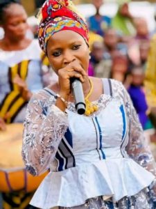 Cantatrice Salmata Ilboudo : Une figure culturelle du Ganzourgou s’éteint dans un accident tragique