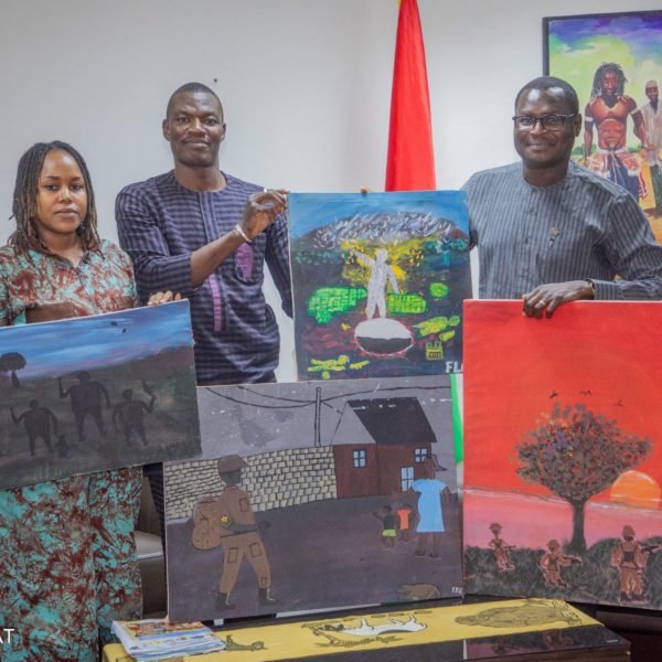 Art plastique : les œuvres des “Héros” présentées au Ministre de la Culture